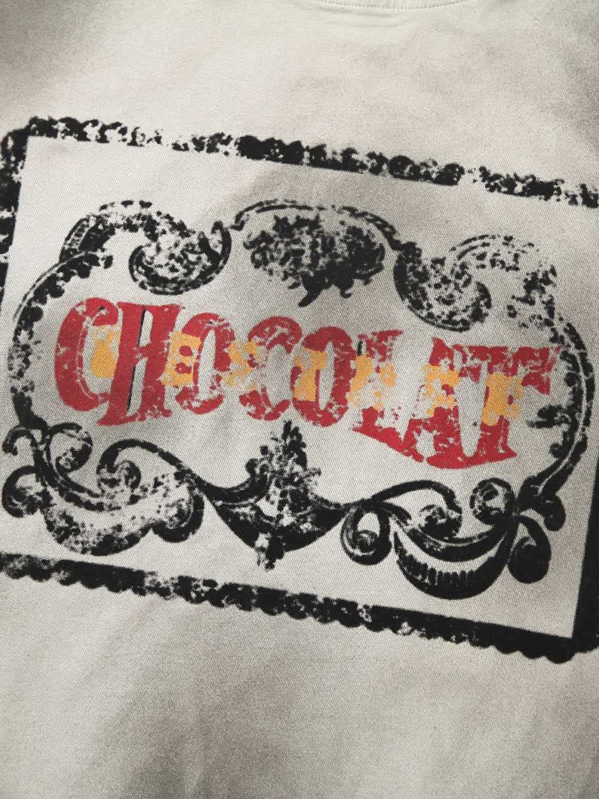 Vintage "CHOCOLAT" Graphic Sleeveless Sweatshirt – Casual Cotton Blend Tee for Men and Women