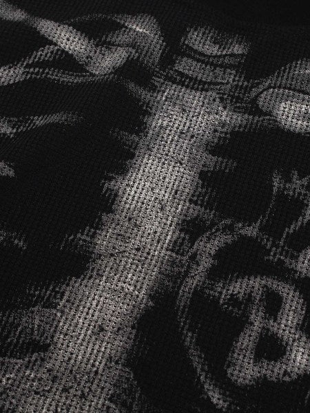 Skeleton Print Long Sleeve T-Shirt for Men – Edgy Streetwear Tee for Fall and Winter